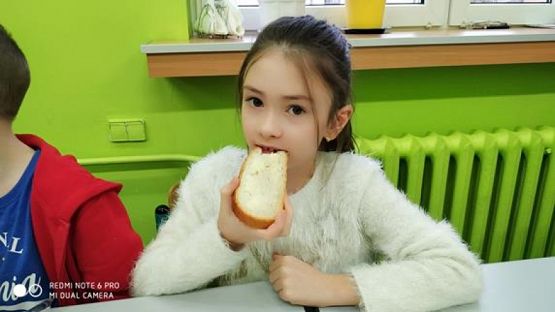  Grafika #8: Klasa IIIa świętuje Dzień Pluszowego Misia grafika