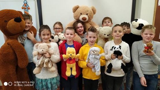  Grafika #0: Klasa IIIa świętuje Dzień Pluszowego Misia grafika