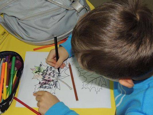  Grafika #11: SZKOLNA AKCJA DRZEWO ŻYCZLIWOŚCI grafika