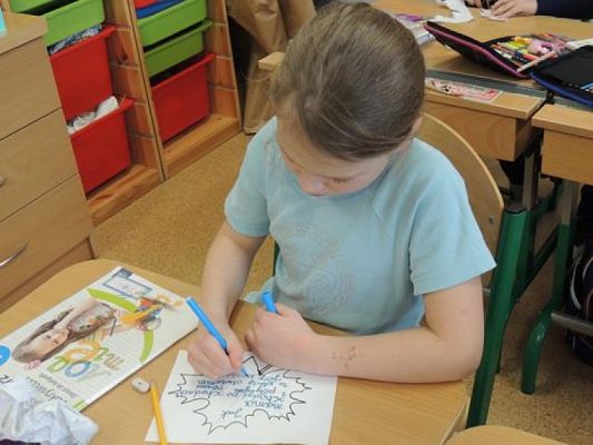  Grafika #21: SZKOLNA AKCJA DRZEWO ŻYCZLIWOŚCI grafika