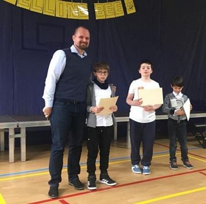  Grafika #2: Spelling Bee grafika