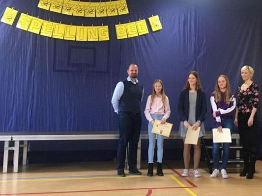  Grafika #4: Spelling Bee grafika