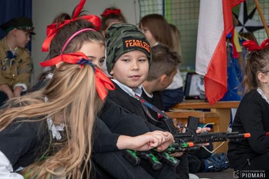  Grafika #5: 11 LISTOPADA 1918 - Zapamiętamy już na zawsze ! grafika