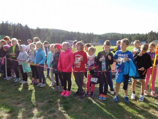  Grafika #0: Sztafetowe Biegi Przełajowe dziewcząt i chłopców grafika