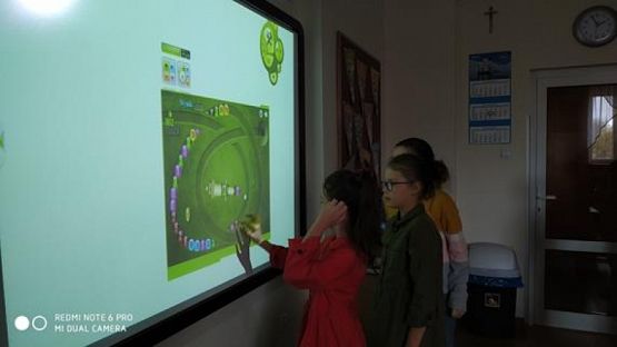  Grafika #4: KÓŁKO "MATEMATYCZNE ŁAMIGŁÓWKI" grafika