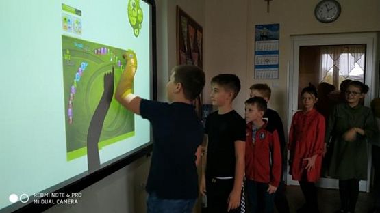  Grafika #10: KÓŁKO "MATEMATYCZNE ŁAMIGŁÓWKI" grafika