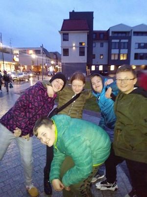  Grafika #0: NOCKA W SZKOLE KLASY VI grafika