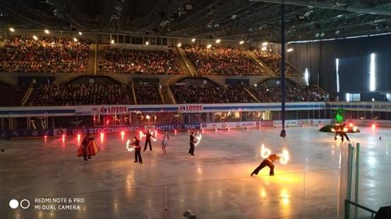  Grafika #11: Niezwykłe przygody Sindbada żeglarza - rewia na lodzie grafika