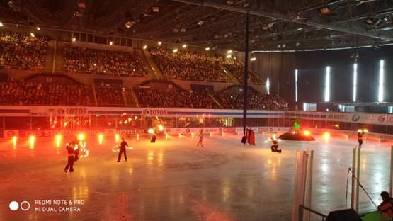  Grafika #19: Niezwykłe przygody Sindbada żeglarza - rewia na lodzie grafika