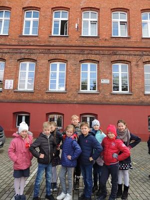  Grafika #5: ,,Lęborskie Słoneczka w Słupsku grafika