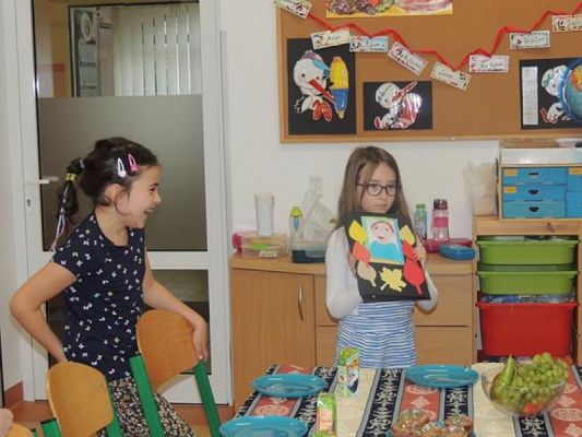  Grafika #3: DZIEŃ CHŁOPAKA W KLASIE PIERWSZEJ grafika