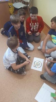  Grafika #2: Klasa IIIb obchodzi Międzynarodowy Dzień Kropki grafika