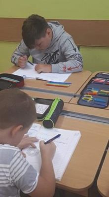  Grafika #6: Klasa IIIb obchodzi Międzynarodowy Dzień Kropki grafika