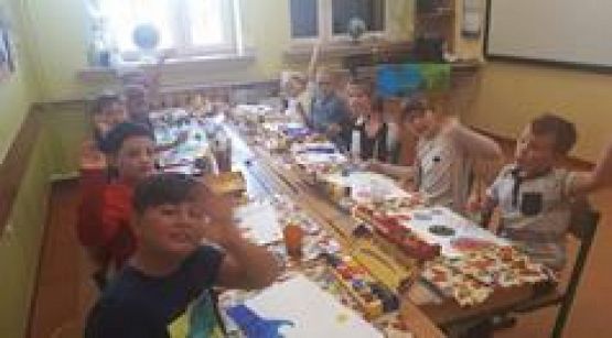  Grafika #12: Klasa IIIb obchodzi Międzynarodowy Dzień Kropki grafika