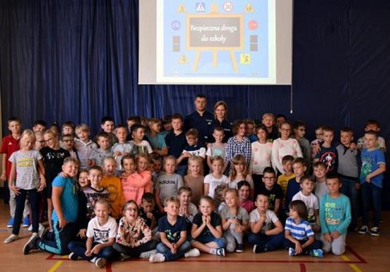  Grafika #0: SPOTKANIE Z POLICJANTEM grafika