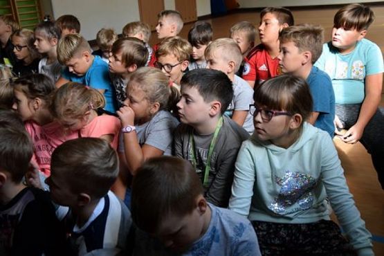  Grafika #8: SPOTKANIE Z POLICJANTEM grafika