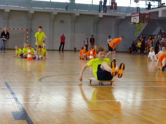  Grafika #9: Konkurs Sportowy dla klas I-III Kto z nas lepiej i prędzej grafika