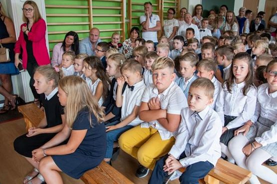  Grafika #6: Uroczyste rozpoczęcie roku szkolnego 2019/2020 grafika