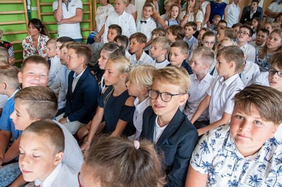  Grafika #8: Uroczyste rozpoczęcie roku szkolnego 2019/2020 grafika