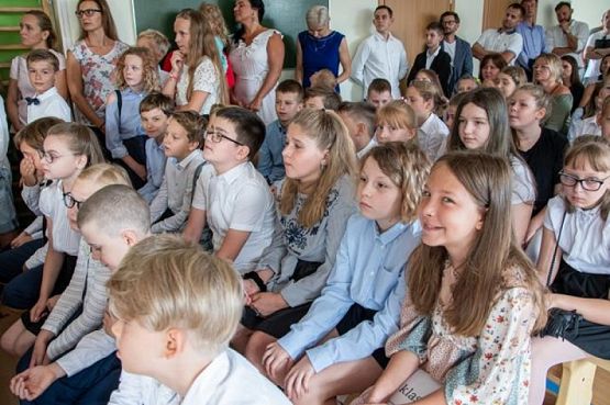  Grafika #10: Uroczyste rozpoczęcie roku szkolnego 2019/2020 grafika