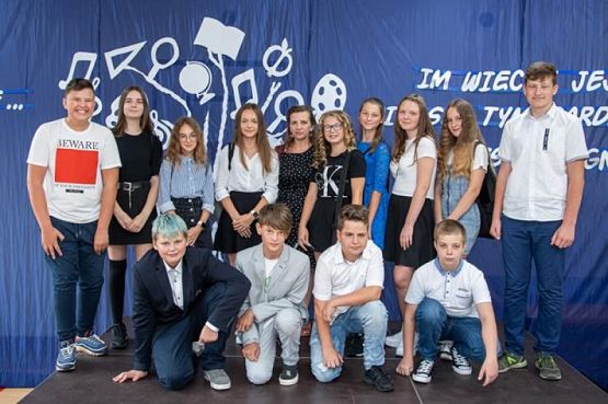  Grafika #21: Uroczyste rozpoczęcie roku szkolnego 2019/2020 grafika