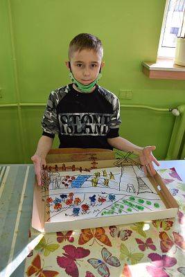 ,,Na szkle malowane” – warsztaty kaszubskie klas trzecich grafika