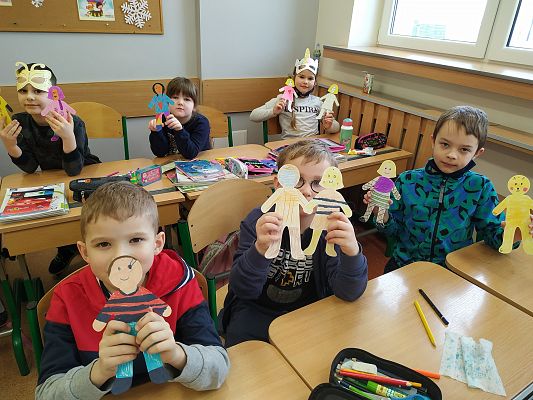 Karnawałowe Dzieła Pierwszoklasistów grafika