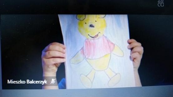  Grafika #8: Uczniowie klasy Ia świętują Dzień Pluszowego Misia - fotorelacja z zajęć online grafika