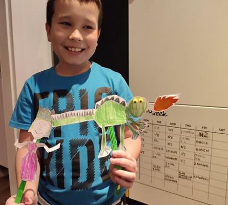  Grafika #1: Kukiełkowa bajka o złym smoku, pięknej krakowiance i sprytnym Kubie grafika