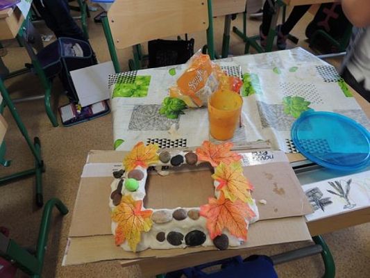  Grafika #17: Oryginalne ramki do zdjęć grafika