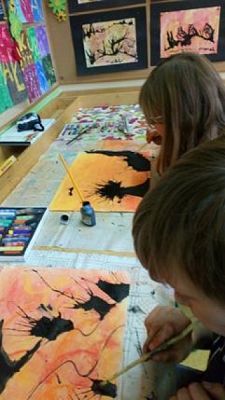  Grafika #6: ,,Tajemnicze drzewa – kółko plastyczne kl.2-3 grafika