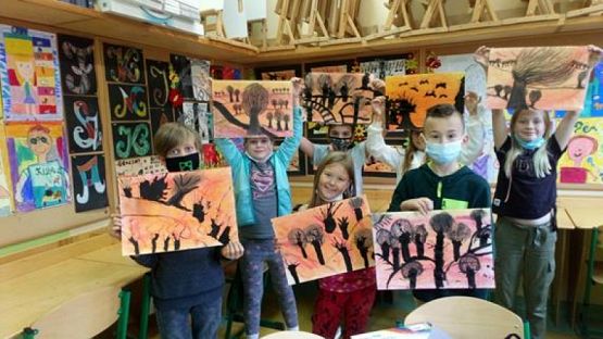  Grafika #21: ,,Tajemnicze drzewa – kółko plastyczne kl.2-3 grafika