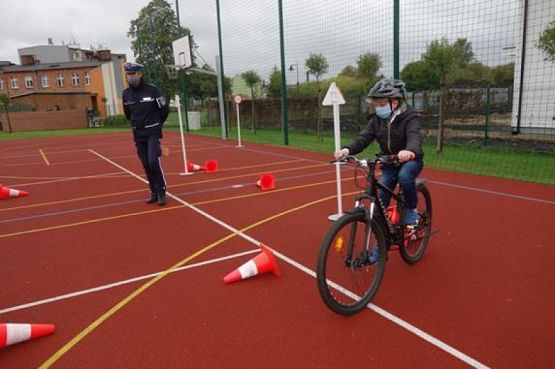  Grafika #1: Egzamin na kartę rowerową grafika