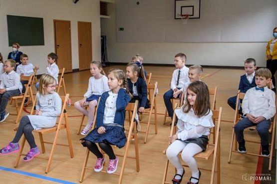  Grafika #13: PASOWANIE UCZNIÓW KLAS PIERWSZYCH - fotorelacja z 12 października 2020 roku grafika