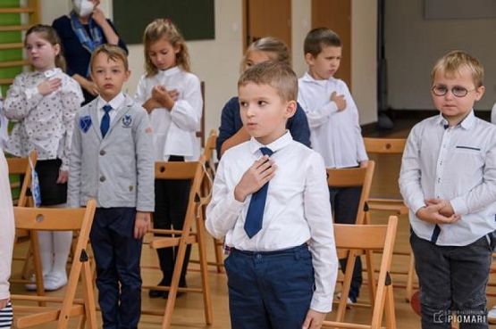  Grafika #34: PASOWANIE UCZNIÓW KLAS PIERWSZYCH - fotorelacja z 12 października 2020 roku grafika