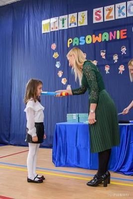  Grafika #50: PASOWANIE UCZNIÓW KLAS PIERWSZYCH - fotorelacja z 12 października 2020 roku grafika