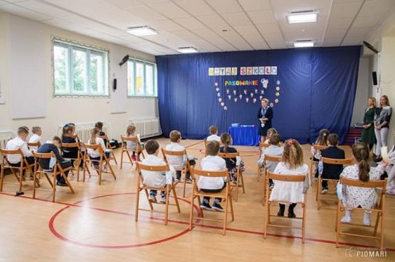  Grafika #73: PASOWANIE UCZNIÓW KLAS PIERWSZYCH - fotorelacja z 12 października 2020 roku grafika