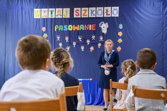  Grafika #76: PASOWANIE UCZNIÓW KLAS PIERWSZYCH - fotorelacja z 12 października 2020 roku grafika