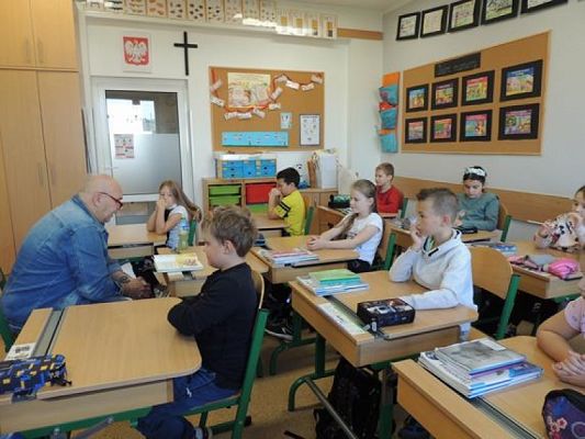  Grafika #4: Akcja Ogólnopolska ,,Cała Polska Czyta Dzieciom grafika