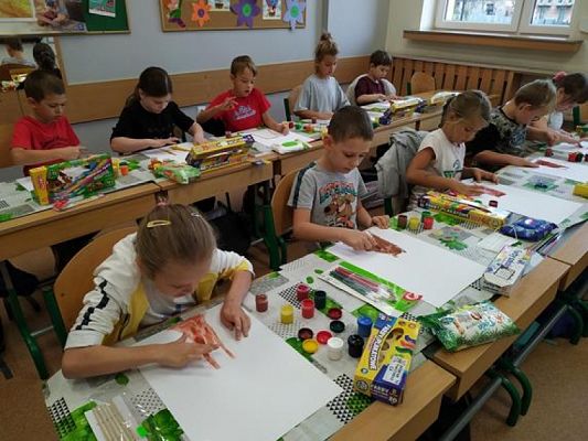  Grafika #0: Jesienne drzewa palcami malowane - kl. Ia grafika