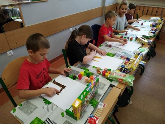  Grafika #2: Jesienne drzewa palcami malowane - kl. Ia grafika