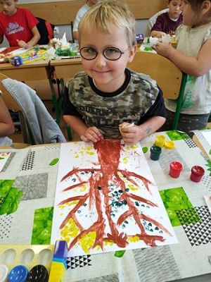  Grafika #5: Jesienne drzewa palcami malowane - kl. Ia grafika