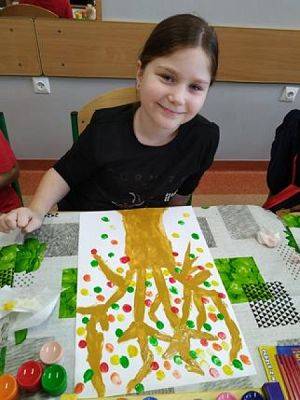  Grafika #7: Jesienne drzewa palcami malowane - kl. Ia grafika