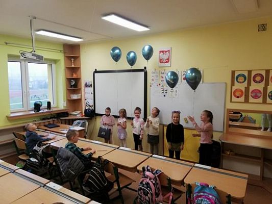  Grafika #27: Dzień Chłopaka w naszej szkole obchodzony wśród klas młodszych :) grafika