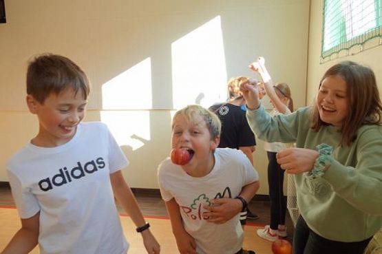  Grafika #6: Dzień Chłopaka w klasie 6 b grafika