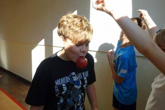  Grafika #7: Dzień Chłopaka w klasie 6 b grafika