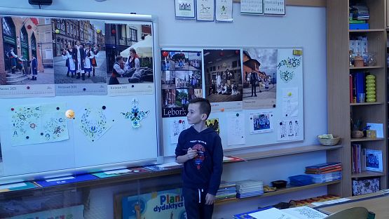 "Folklor Kaszubski" na szkle malowany grafika