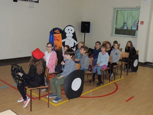  Grafika #1: Frightfully funny Halloween grafika