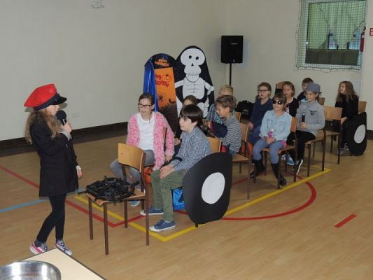  Grafika #3: Frightfully funny Halloween grafika