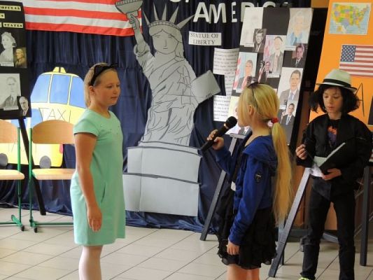  Grafika #4: WELCOME TO THE USA grafika